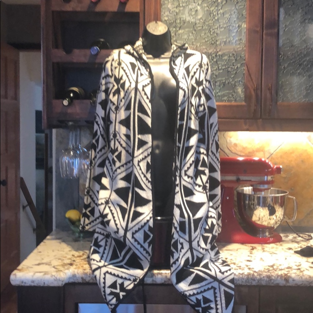 Midi geometric designed sweater